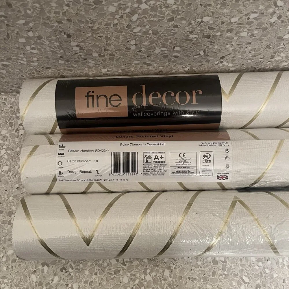 FD42344 Pulse Diamond Cream Gold Fine Decor 3 Roll Wallpaper 56 Sq Ft 20.5x11 yd